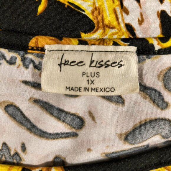 Free Kisses Women's 1 X Stretch Short Sleeve Black and Gold Blouse - Picture 5 of 6